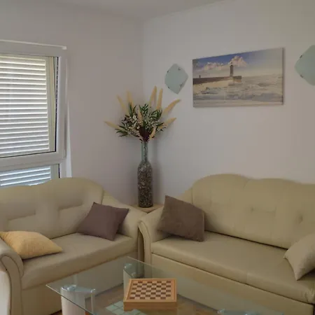 Quattro Apartament *