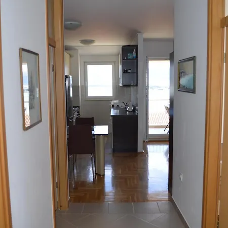 Quattro Apartment *