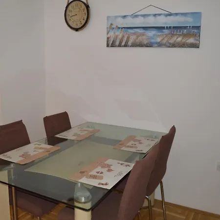 Quattro Apartment *